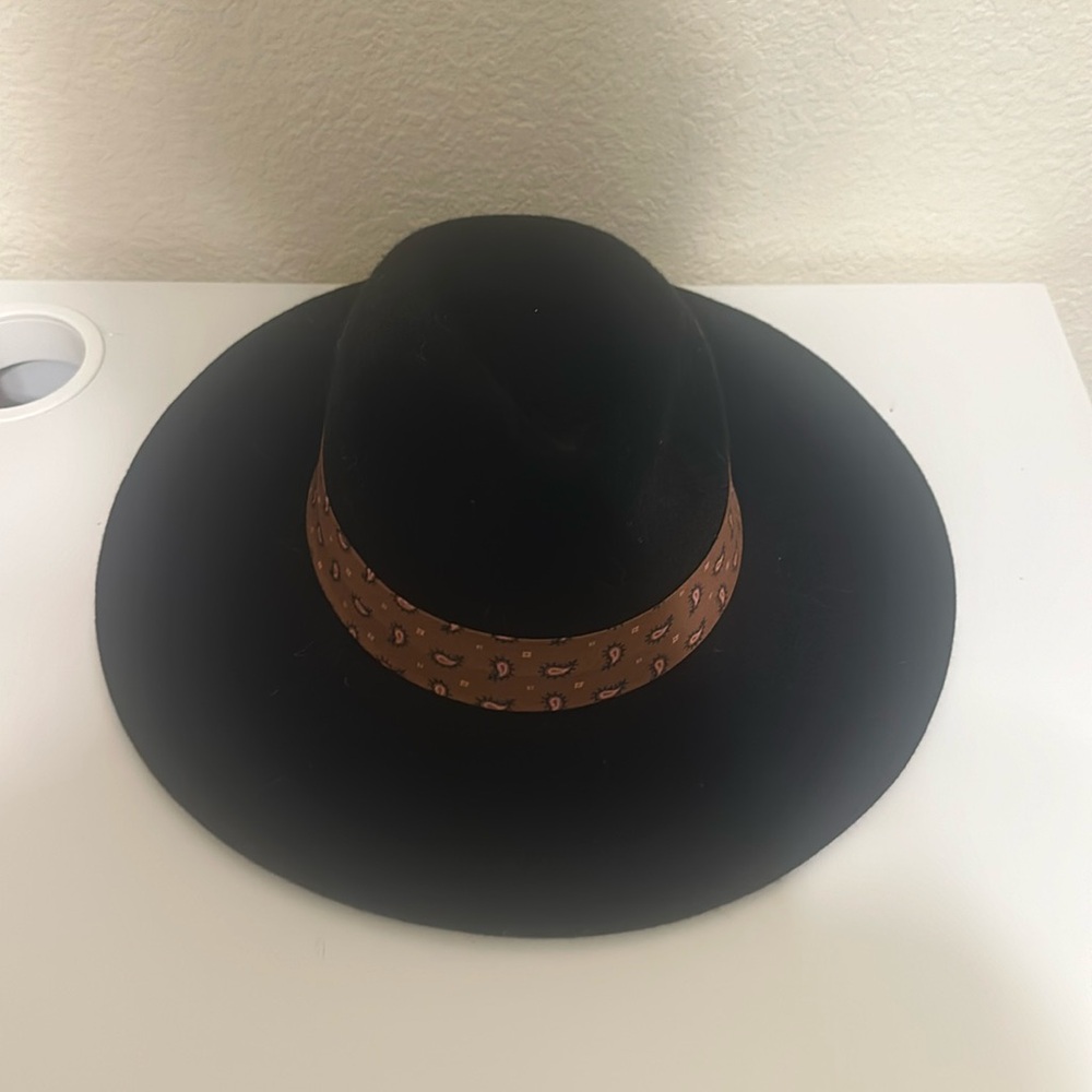 100% Wool Women’s Hat